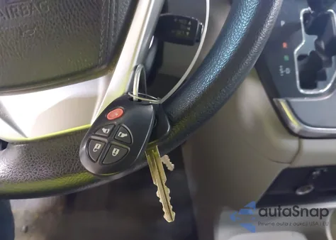 2015 Toyota Sienna Le 8 Passenger из США, поврежденный, VIN 5TDKK3DC9FS622028